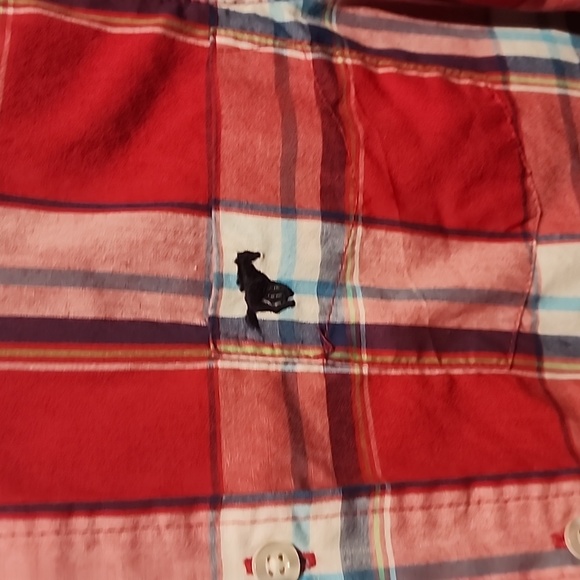 Size 8 red plaid button down perfect for  Mother's day brunch ! - Picture 2 of 5